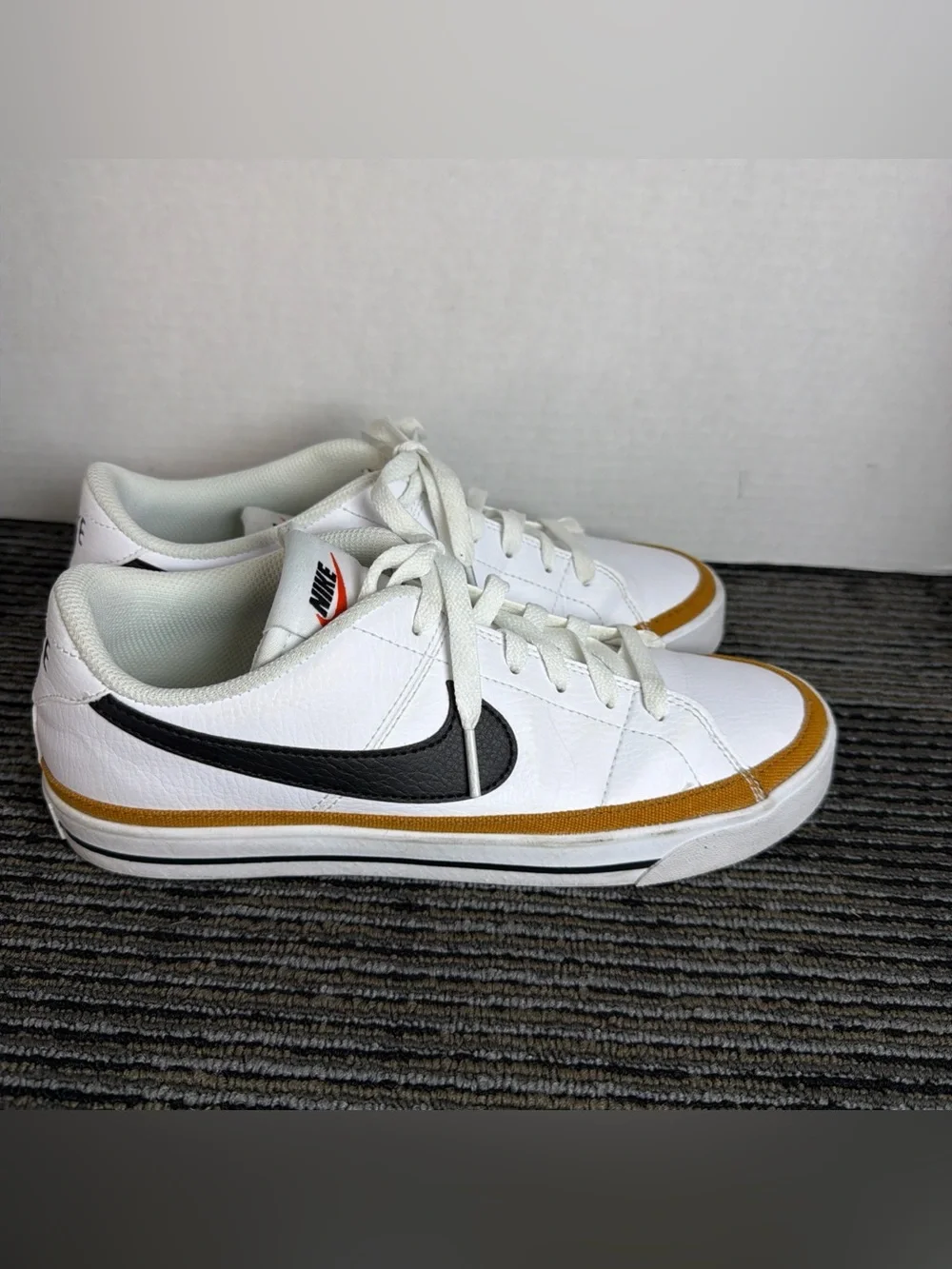 Nike Court Legacy Next Nature Womens Size 7.5 White Black Athletic Shoes Sneaker